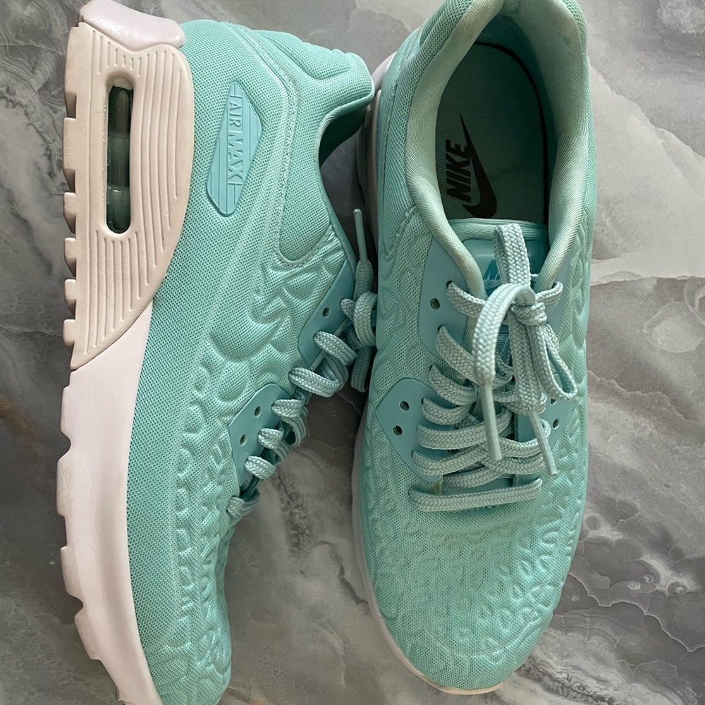 Turquoise Nike Air Max 90 Ultra Plush